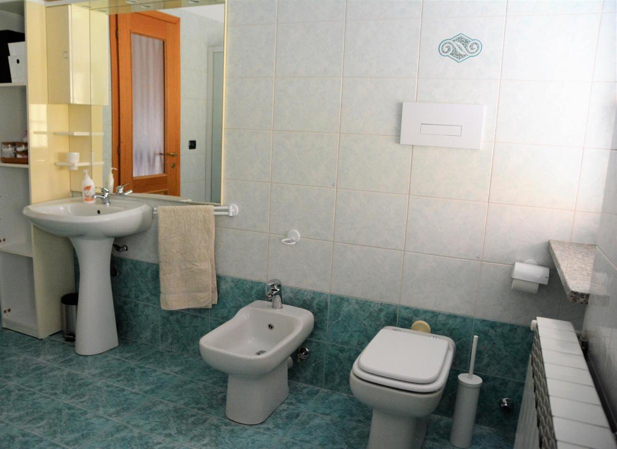 A. F.antastic V.iew Casa vacanze Costa Volpino